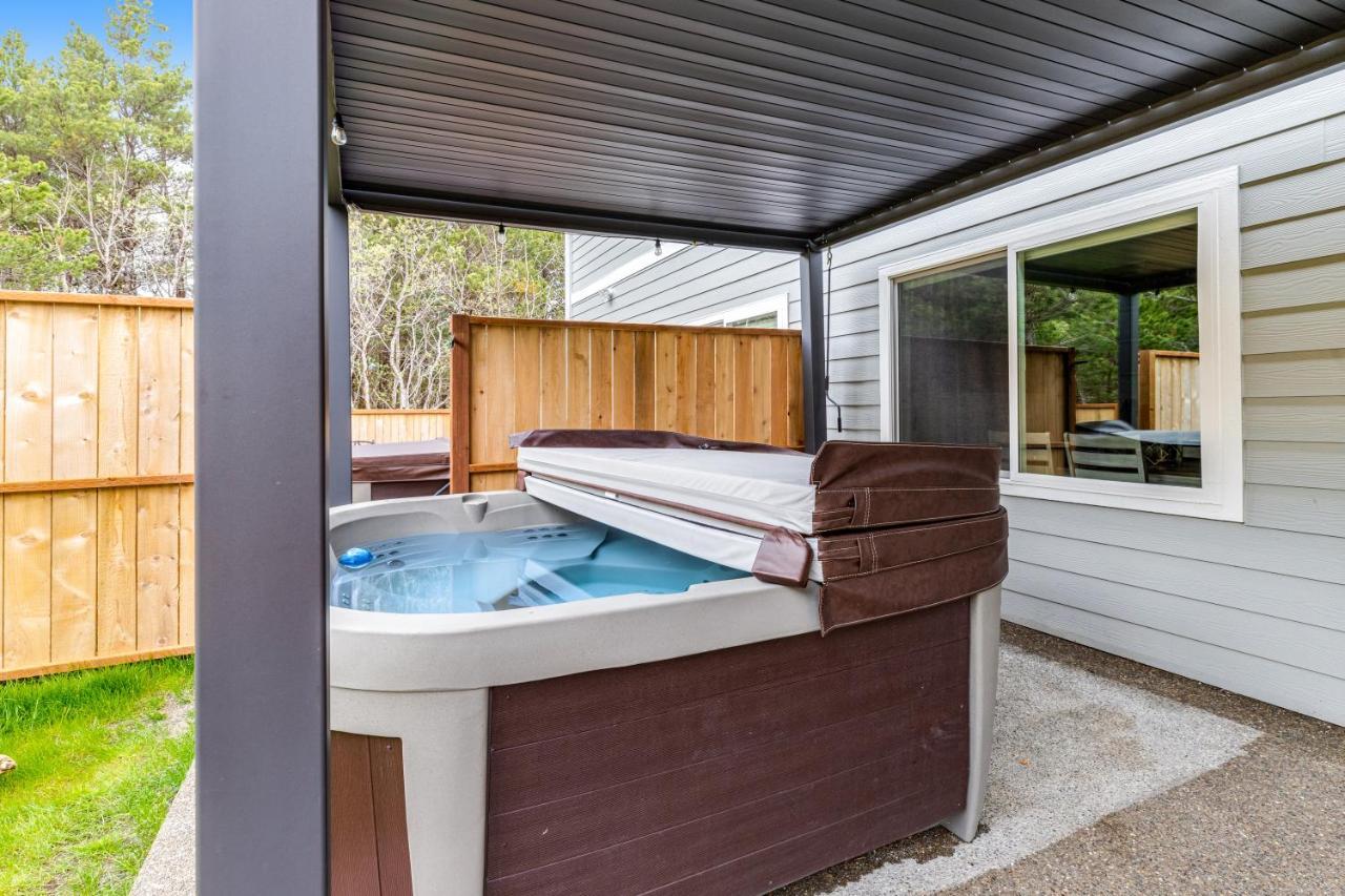 Villa Surfside à Westport Extérieur photo